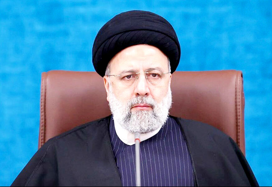 آنچه دولت را در دل مردم جای می‌دهد، صداقت است