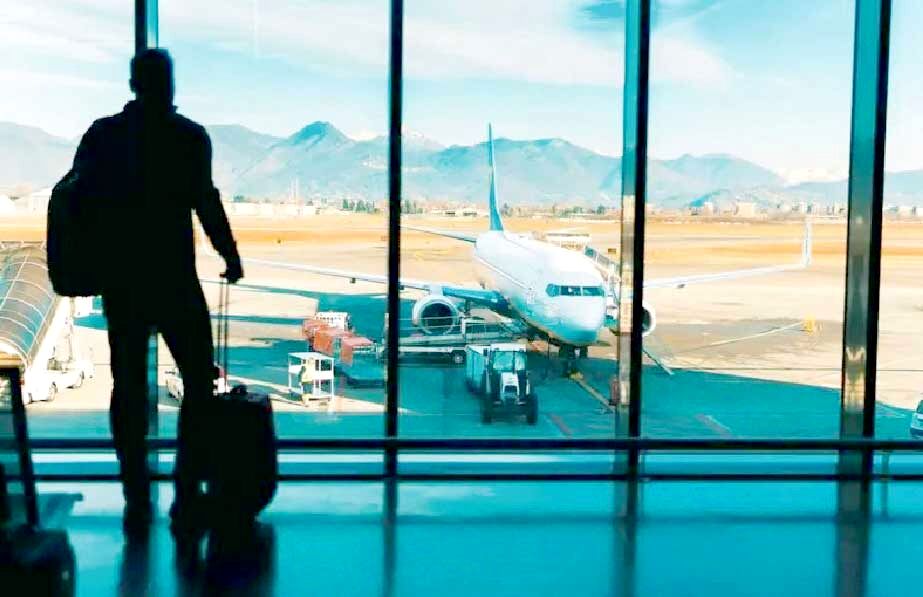 
کارت سفر؛ تسهیل گردشگری یا صورت‌بندی تازه فقر؟