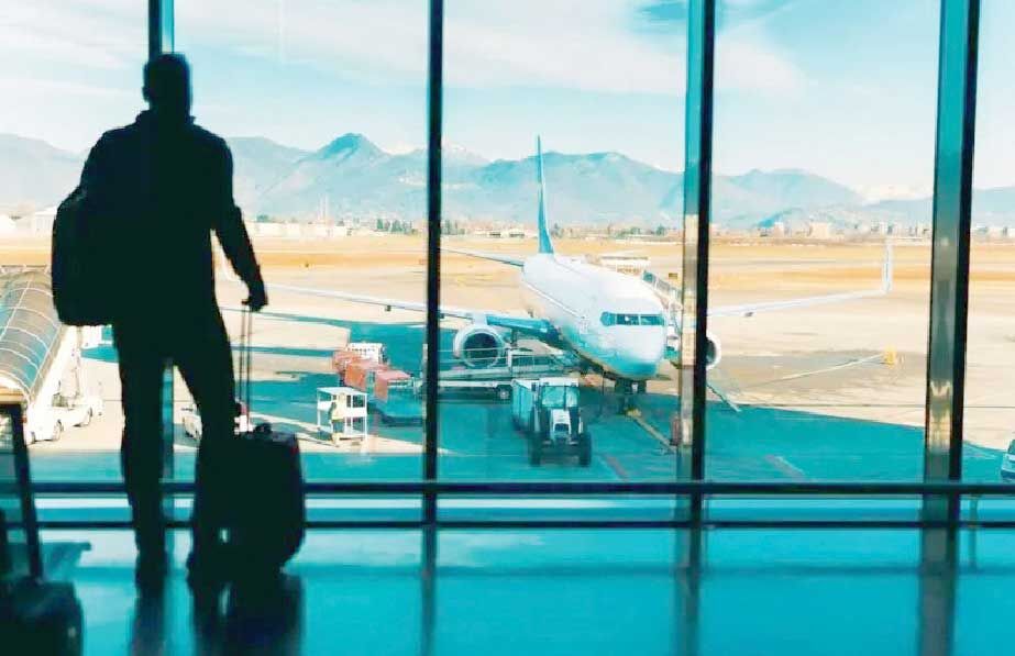 
کارت سفر؛ تسهیل گردشگری یا صورت‌بندی تازه فقر؟