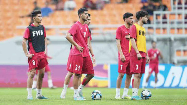 باختن در باران!