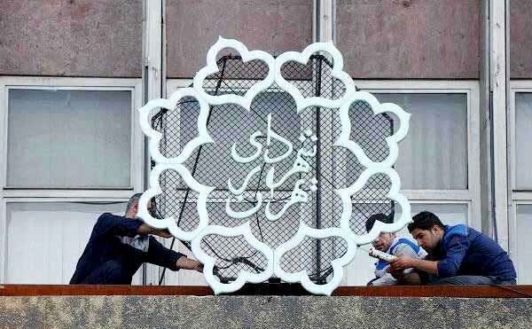 شهرداری با اجاره‌های نجومی گلوی غرفه‌داران را گرفته است