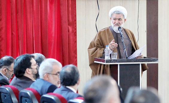 «رفیق بازی» از مشکلات دولت رئیسی است
