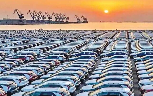 ای کاش وزارت صمت درباره واردات خودرو شفاف باشد!