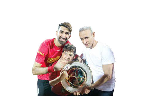 
ثبات و مهاجم!