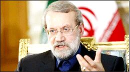 وزارت اطلاعات پیامک‌های توهین‌آمیز به نمایندگان را پیگیری کند