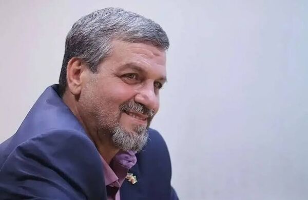 
همه‌پرسی فوری برای تغییر ساختار نظام اجرا شود