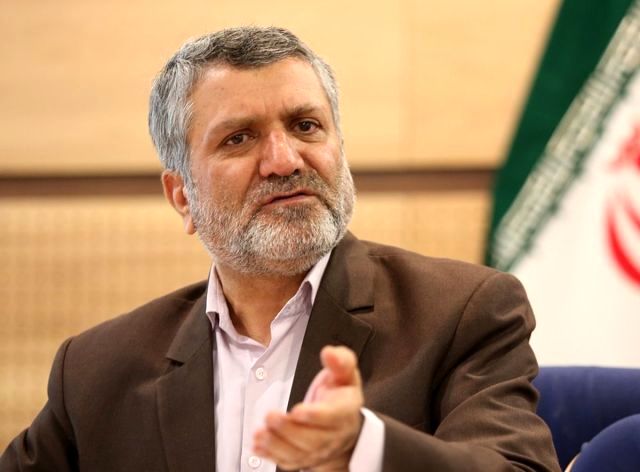 خودمان درخواست کناره‌گیری از کمیسیون اقتصادی را دادیم
