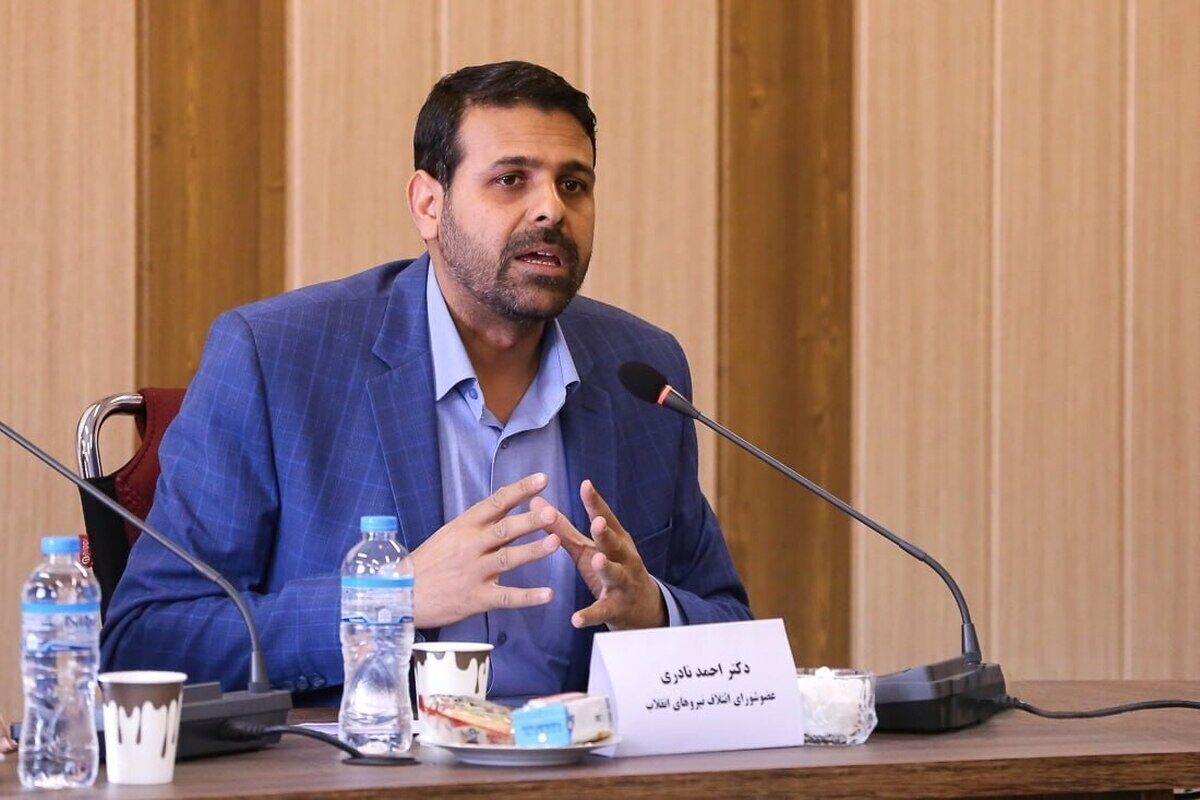 نماینده مجلس خواستار آزمایش 

بمب اتم شد؛ دیر هم شده است!