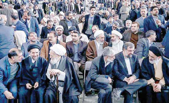 
نگرانی زعمای قوم از جدال درون گروهی اصولگرایان 