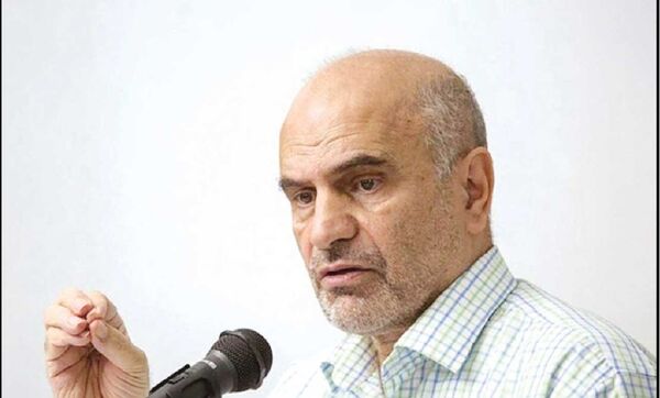 
مومنی: تامین اجتماعی به‌ جای حمایت، بیمه کارگران را قطع می‌‌کند
