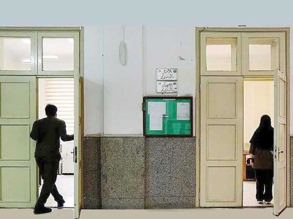 دستور رئیس‌جمهور، پشت در اتاق‌های جذب
