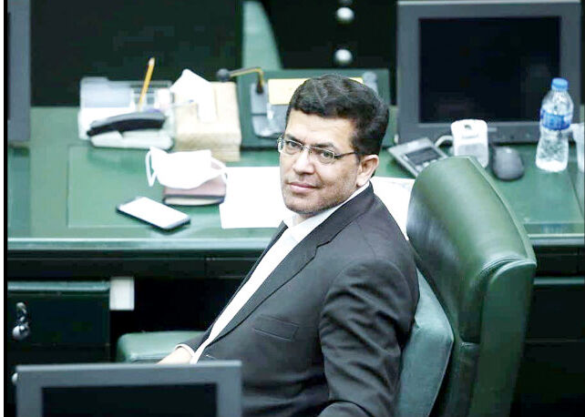 تغییر میانگین محاسبه مستمری به ۵ سال، 40 درصد حقوق بازنشستگان را کاهش می‌دهد