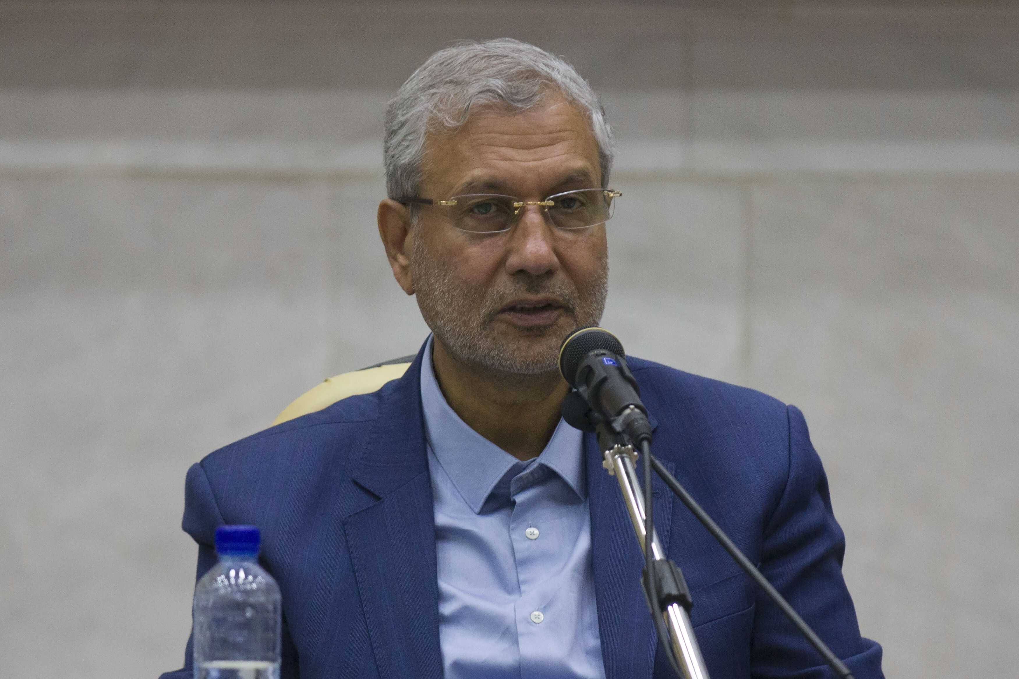 روحانی تا مرداد 1400خدمت می‌کند