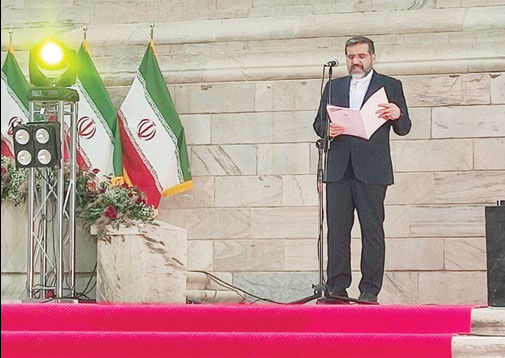  اگر فرهنگ اسلامی نبود، خبری از فردوسی و نظامی نداشتیم