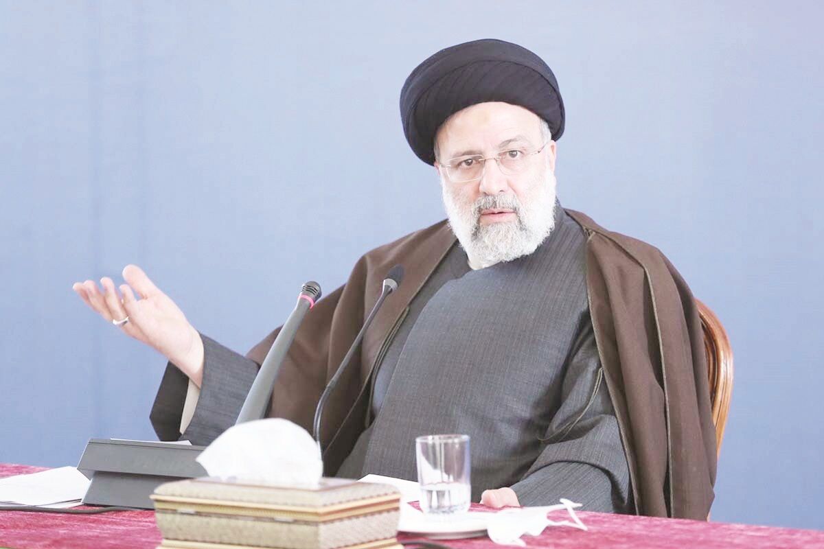 ایران از مواضع به‌حق و منطقی خود عقب‌نشینی نمی‌کند