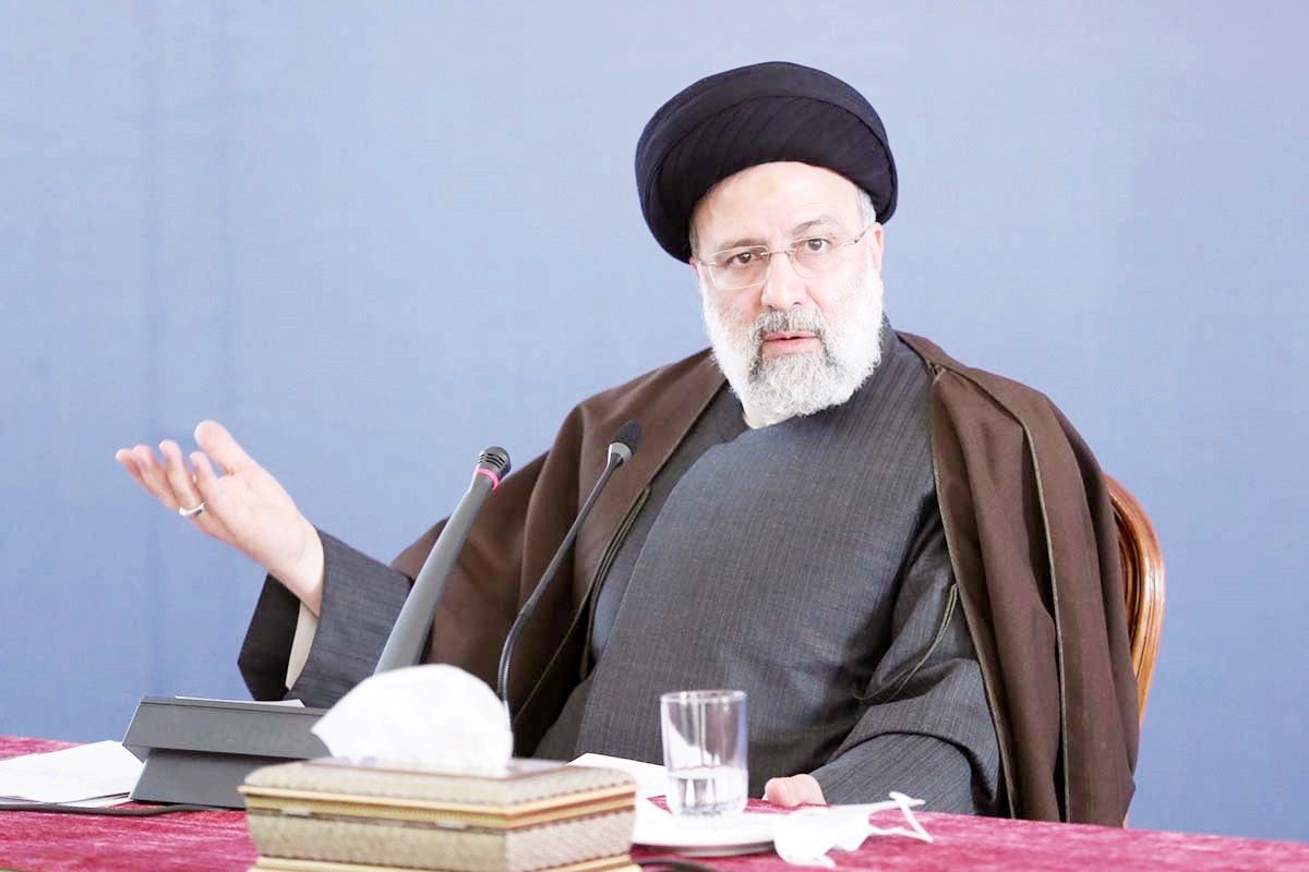 ایران از مواضع به‌حق و منطقی خود عقب‌نشینی نمی‌کند