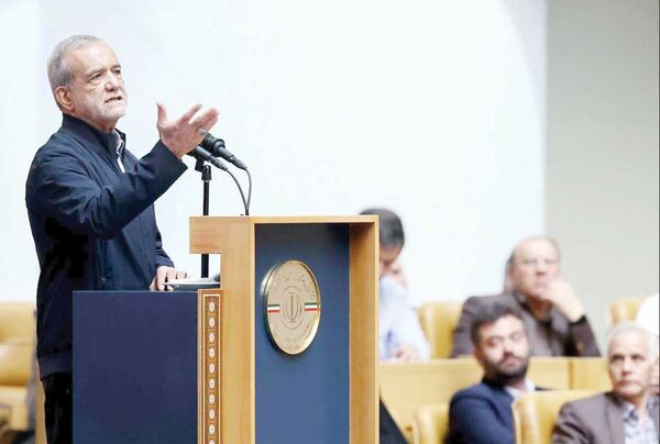 
جنگ راه‌حل نیست؛ گرهی که با دست باز می‌شود را نباید با دندان باز کرد
