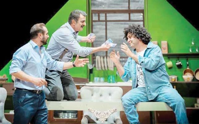 نمایش‌هایی برای خستگان، شکاکان و انتحارکنندگان