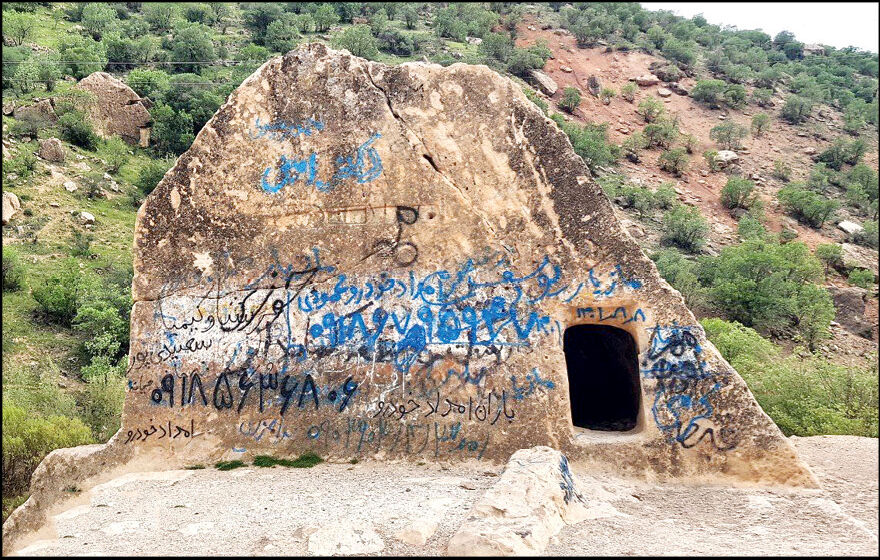 
شمارش معکوس برای انفجار یک کهن‌دخمه باستانی ایران