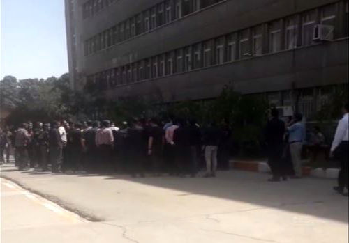 اعتراضات آرام کارگران ماشین‌سازی اراک ادامه‌دار شد