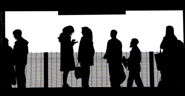 دهک‌های بیشتری درگیر تله فقر شده‌اند