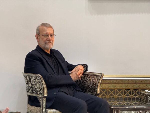 

تشکیل «شورای دفاع» و علی لاریجانی در مسند دبیرشعام