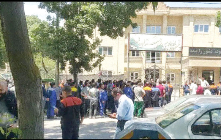 تجمع کارگران آرتاپلاست 

در اعتراض به معوقات مزدی