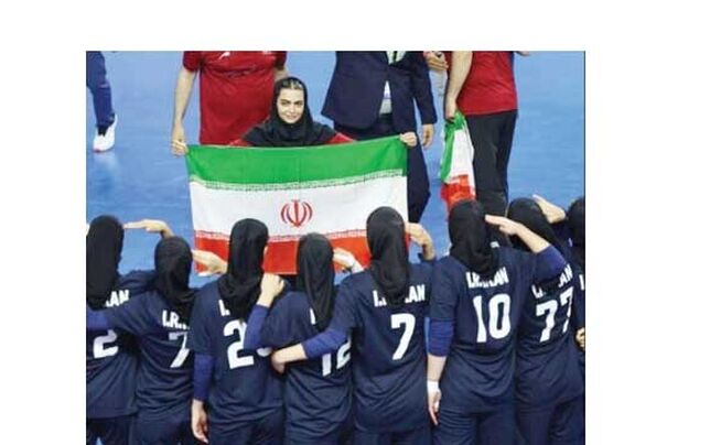 دختران هندبال بر بام آسیا