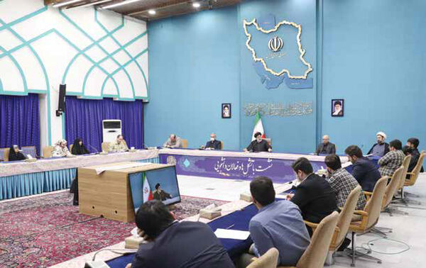 
نشنیدن صدای مخالفان از هر طیف