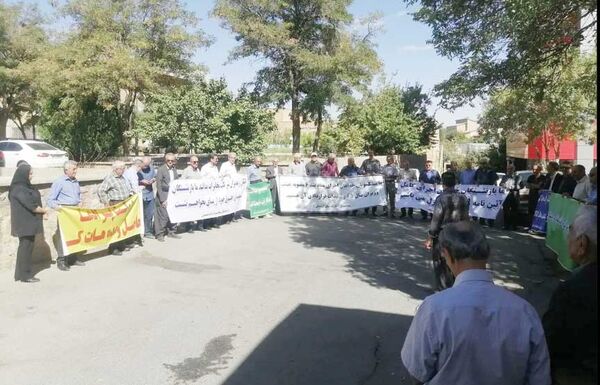     

تجمع بازنشستگان مخابرات 

در استان‌های متعدد
