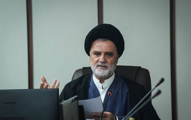 

عربستان مقابل انصارالله درمانده شد 

و برای حضور در ایران التماس کرد