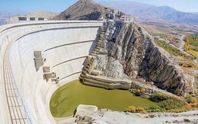 
«خشکسالی شدید»، «تنش آبی» و «بحران تأمین منابع آب»