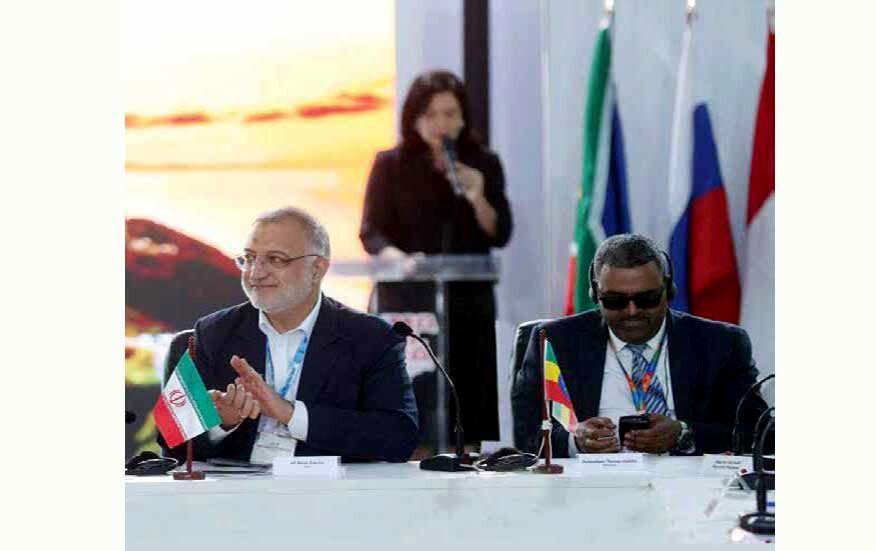 شورا از طریق رسانه‌ها از سفرهای خارجی شهردار و معاونانش مطلع می‌شود!