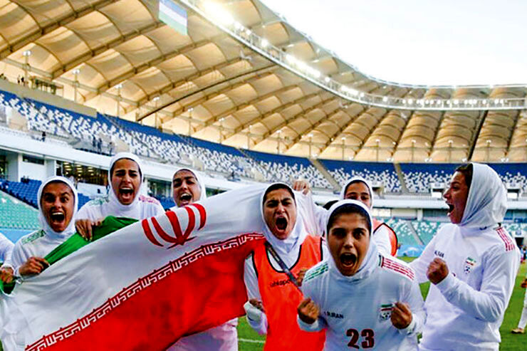 اولین پخش زنده فوتبال بانوان