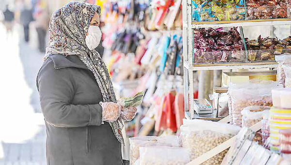 
کارگران ماهی پنج میلیون تومان از زندگی حداقلی عقب هستند