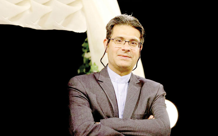 مصالح کارگران باید بر منافع پیمانکاران ارجح دانسته شود