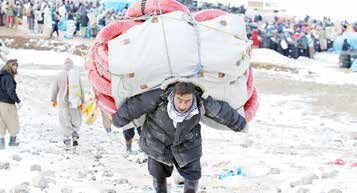 
بیمه، دغدغه اصلی کولبران است