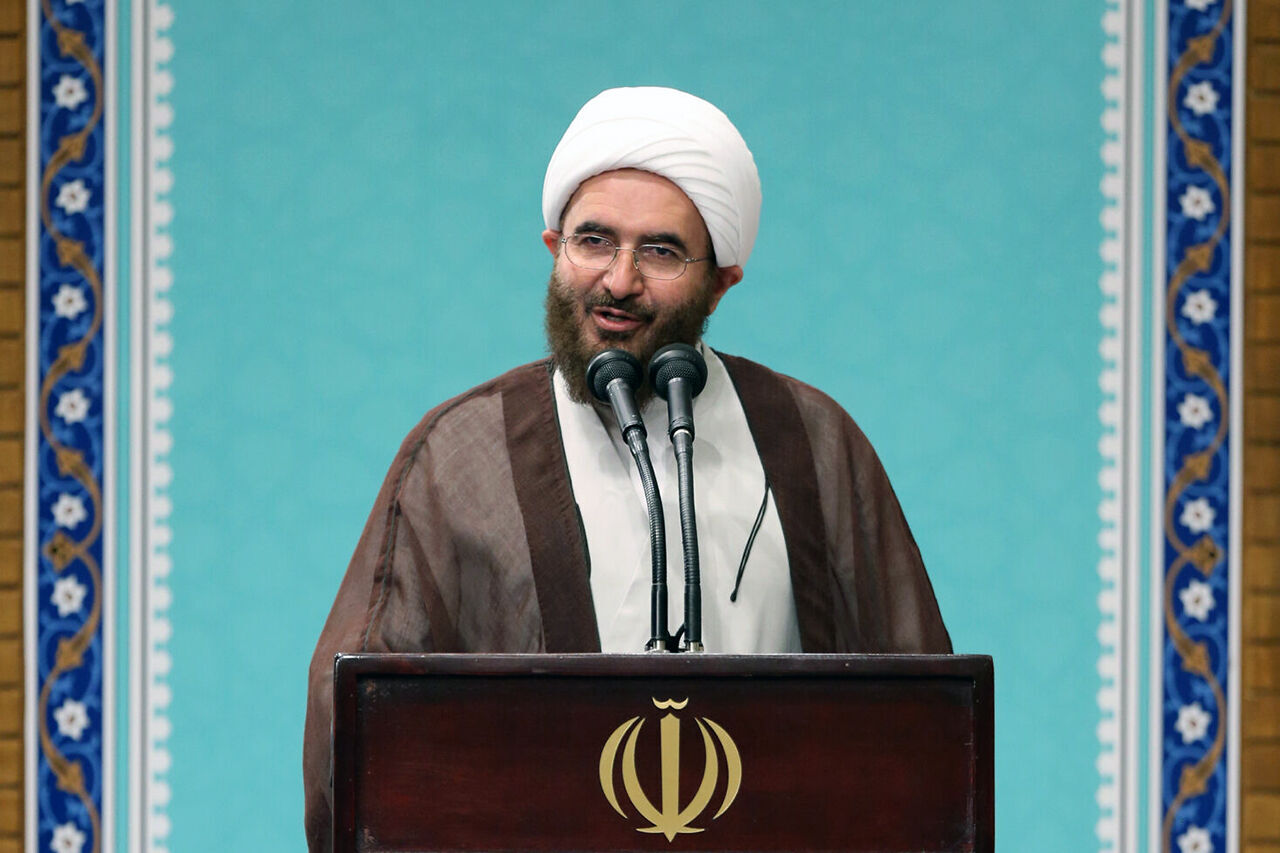 

 مساجد خانه سالمندان شده اند، 

باید جوانان بازگردند