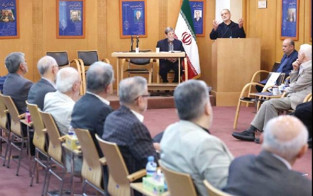 
عبور از اختلافات و منازعات سیاسی ضروری است