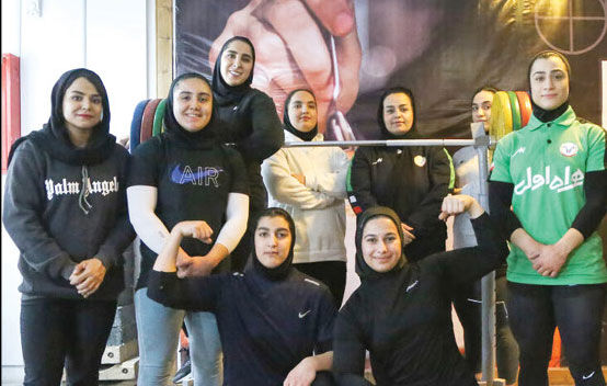 تیم پنج نفره دختران در آسیا