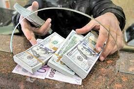 بی‌حسی بازار دلار به خبر آزادی زندانیان و پول‌های بلوکه شده