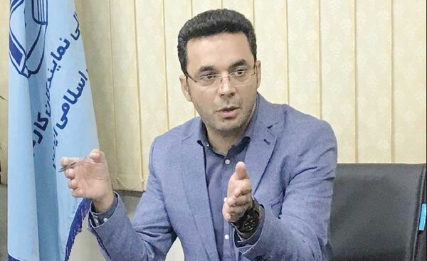 
وزارت کار از برگزاری جلسه بازنگری مزد کارگران شانه ‌خالی نکند