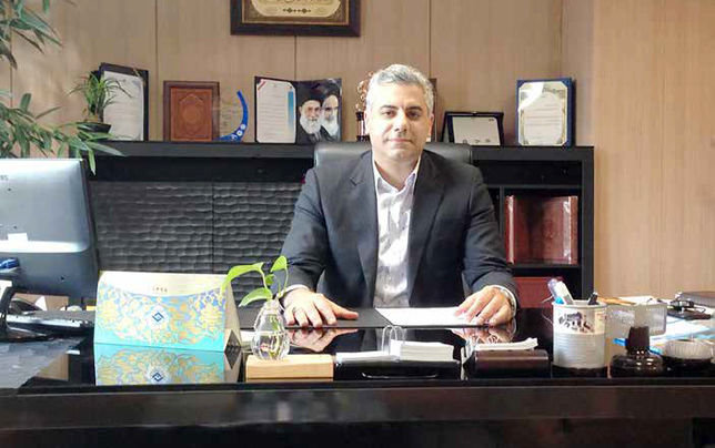 صاحبان « امضاهای طلایی  » مهمترین  مانع  تولید و تجارت هستند