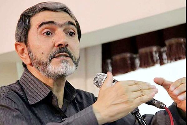 
تندروها مستعد تاثیرپذیری از جریان نفوذ هستند