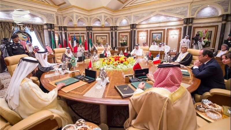 سران بدون قطر و عمان