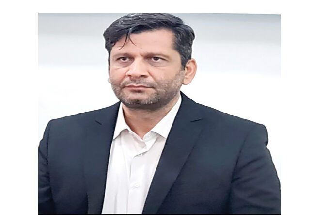 مقامات وزارت کار برای توجیه عملکرد غیرقانونی، قانون را هم زیر سوال می‌برند