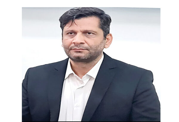 مقامات وزارت کار برای توجیه عملکرد غیرقانونی، قانون را هم زیر سوال می‌برند