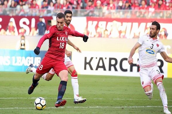 پرسپولیس روی موکت!