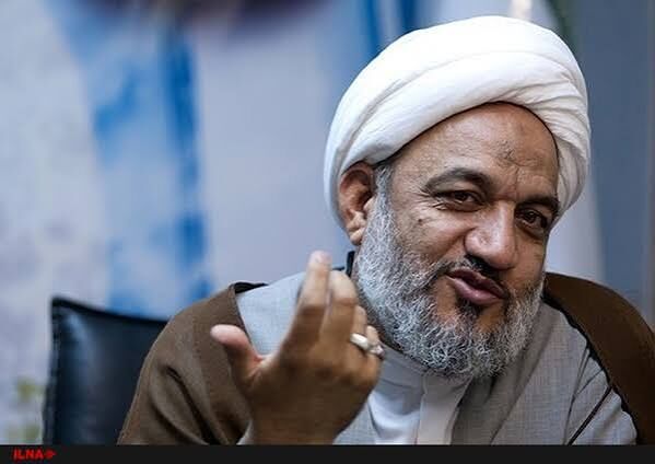 

مردم می‌گویند بود و نبودتان 

به چه دردی می‌خورد؟