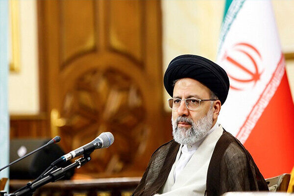 
حتما مشکل اشتغال و مسکن را حل می‌کنیم
